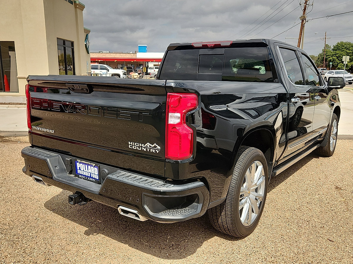 Used 2025 Chevrolet Silverado 1500 High Country AWD/4WD image 3