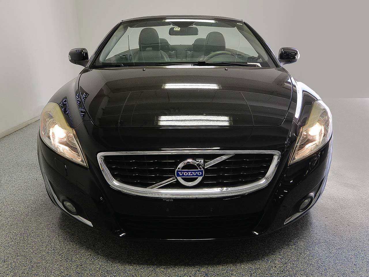 Used 2013 Volvo C70 T5 image 4