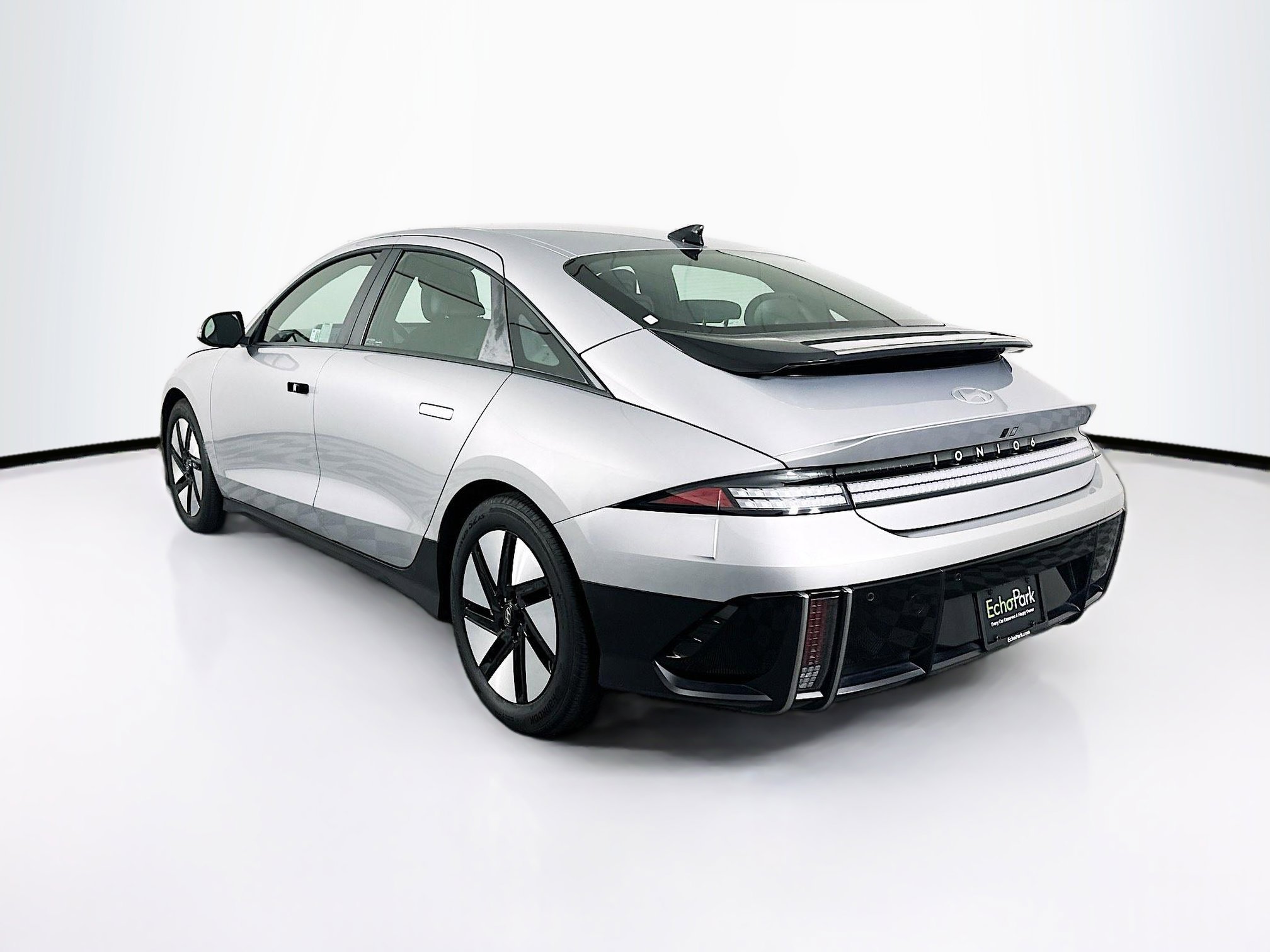 Used 2024 Hyundai Ioniq 6 SE image 5