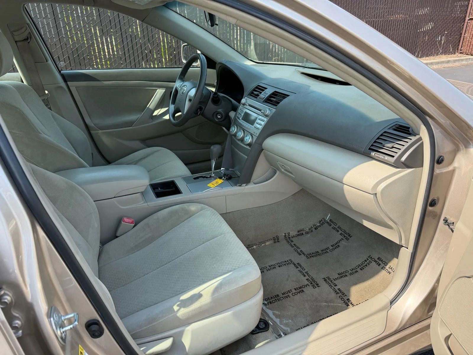 Used 2009 Toyota Camry LE image 14