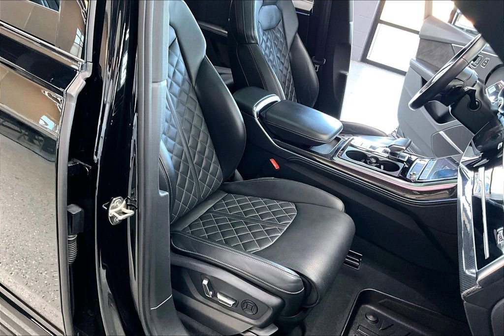 Used 2021 Audi SQ7 Premium Plus w/ Executive Package image 32