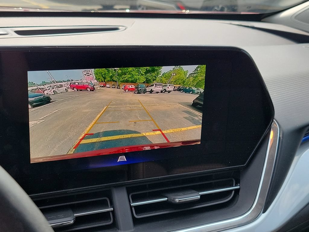 Used 2025 Chevrolet Trax LT w/ Driver Confidence Package FWD image 32
