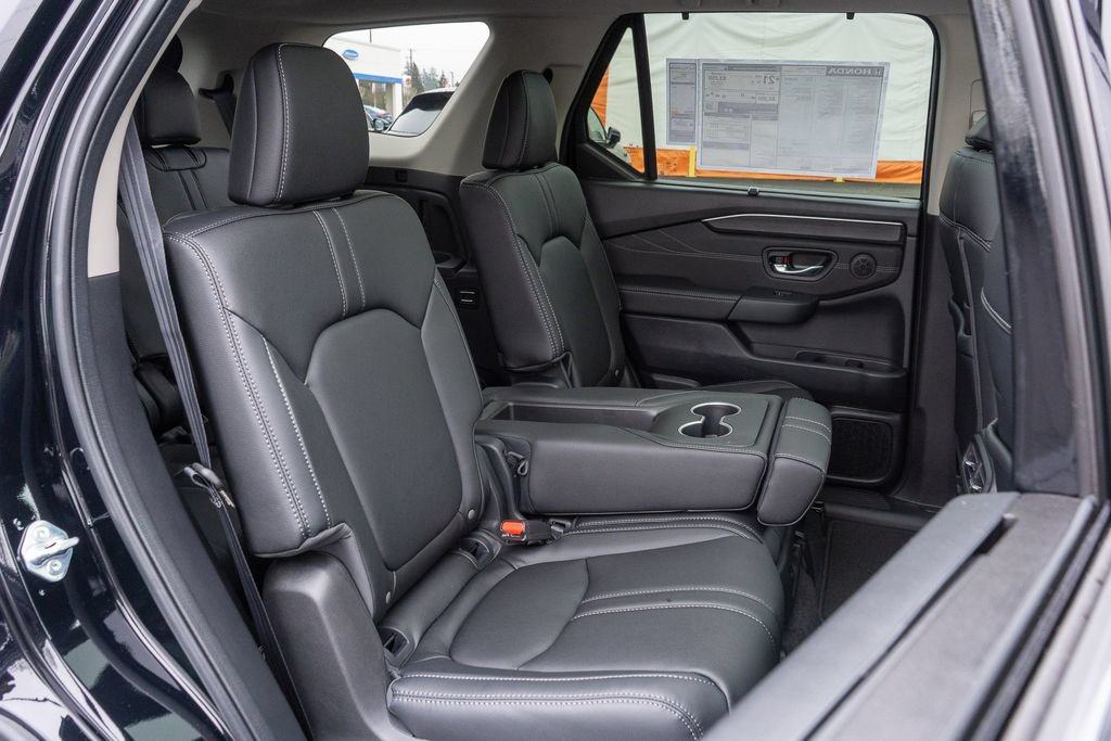 New 2026 Honda Pilot Touring image 16