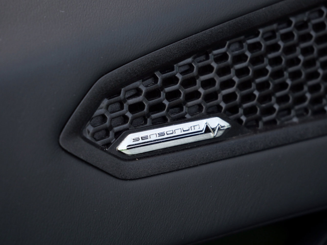 Used 2021 Lamborghini Huracan EVO RWD image 19