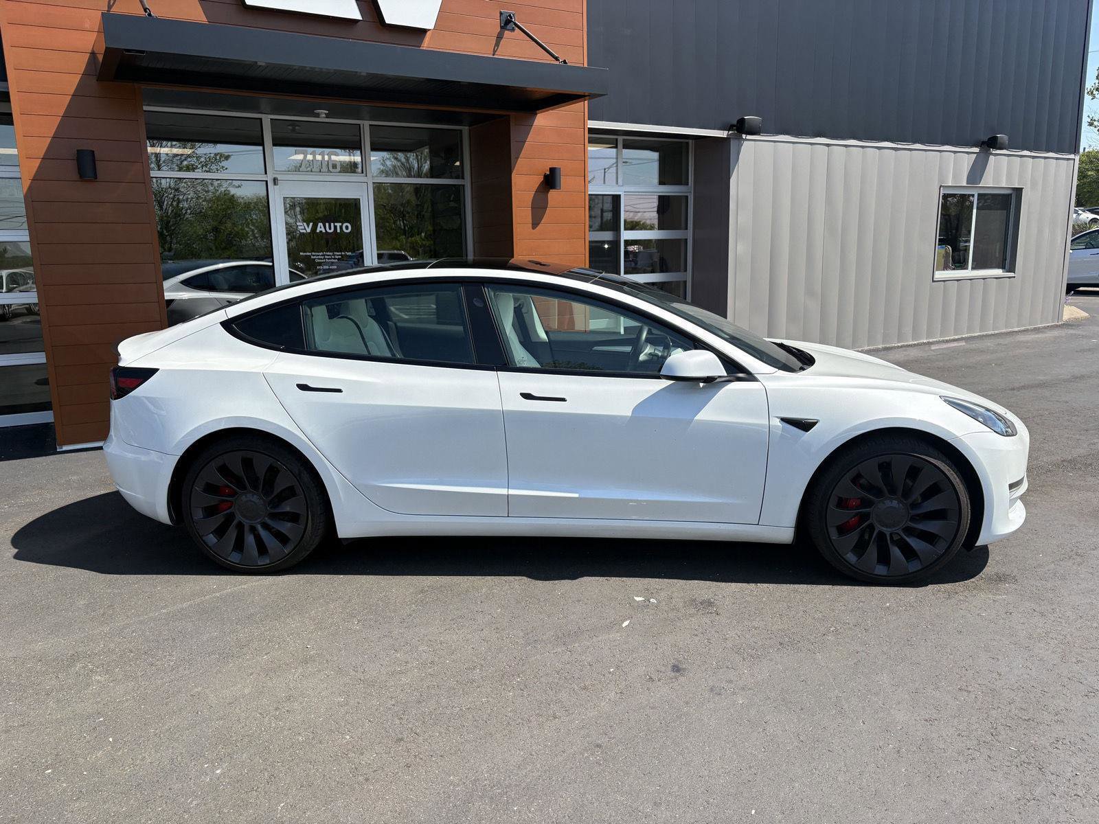 Used 2023 Tesla Model 3 Performance image 6