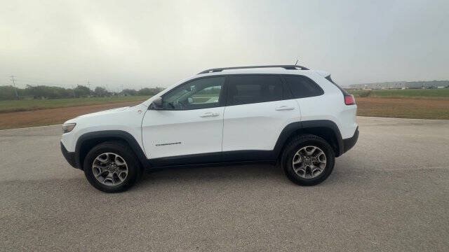 Used 2021 Jeep Cherokee Trailhawk AWD/4WD image 5