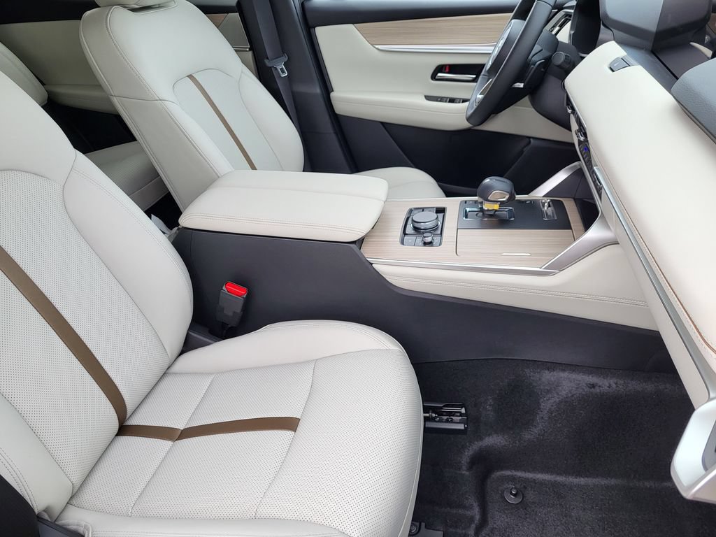 New 2026 MAZDA CX-90 Plug-In Hybrid w/ Premium Plus AWD/4WD image 5