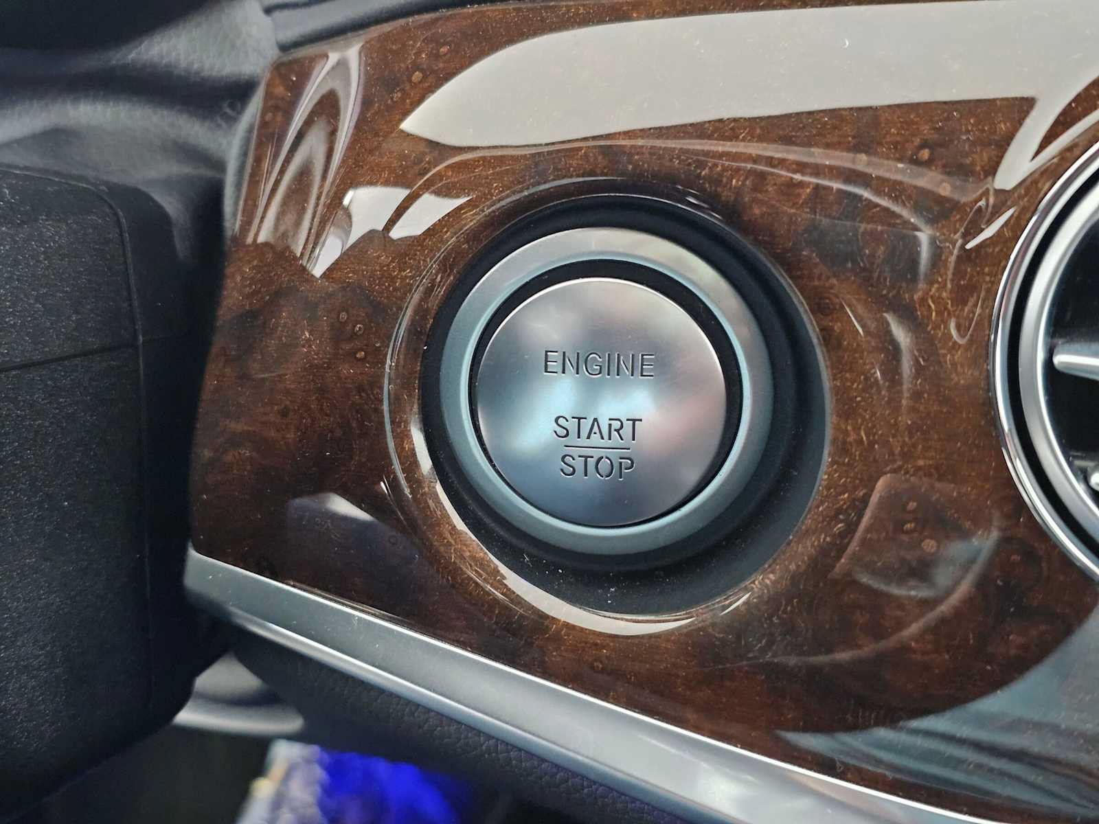 Used 2015 Mercedes-Benz S 550 Sedan image 31
