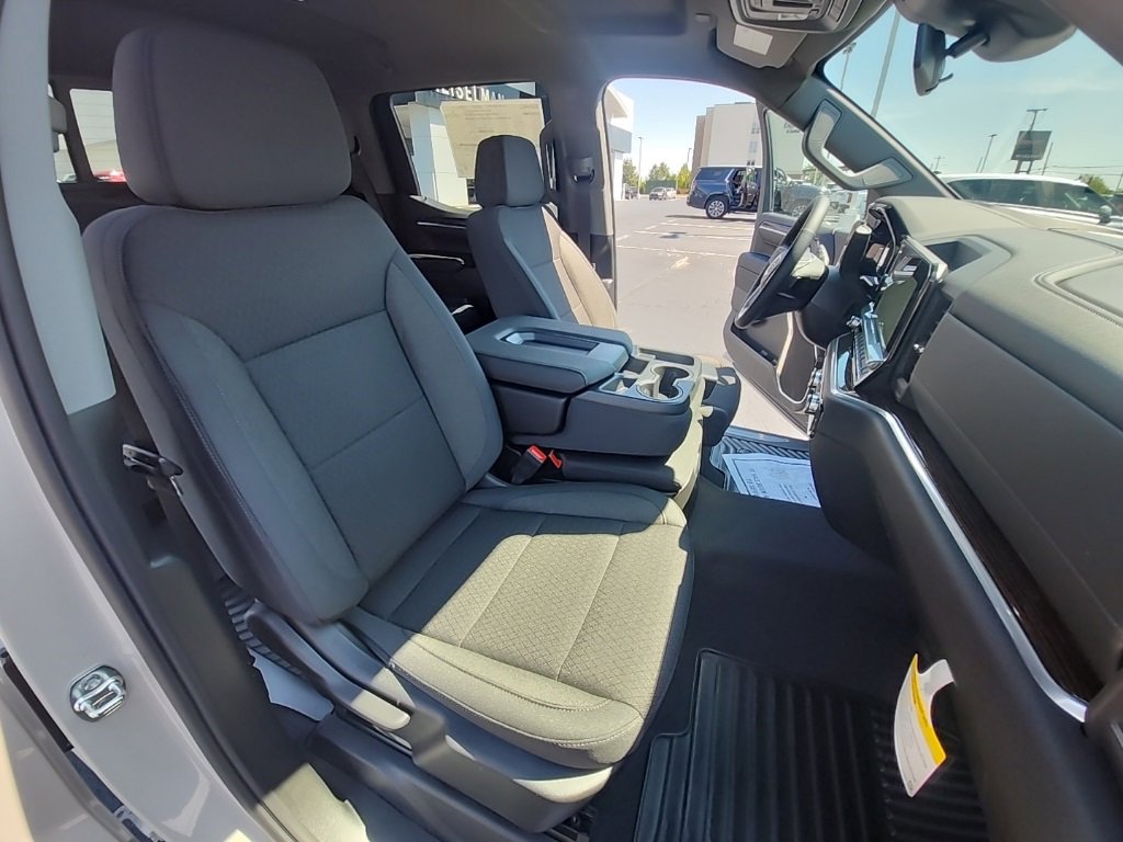 New 2026 GMC Sierra 1500 SLE w/ Preferred Package image 17
