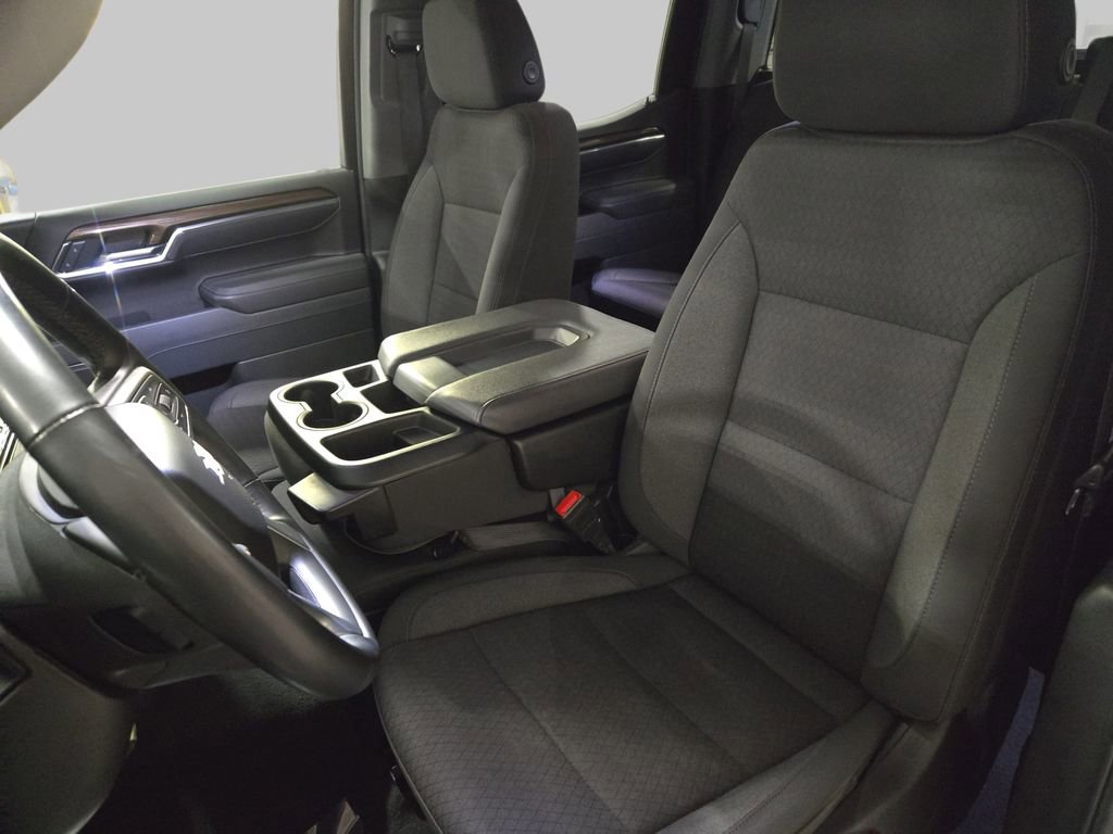 Used 2025 Chevrolet Silverado 1500 LT image 17