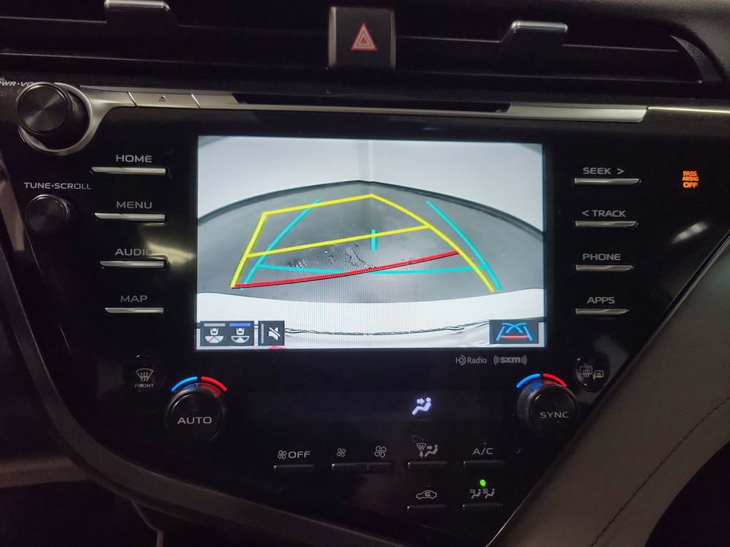 Used 2020 Toyota Camry LE w/ Sunroof Package image 17
