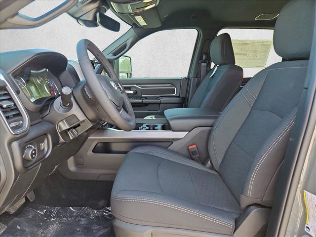 New 2026 RAM 2500 Big Horn AWD/4WD image 4