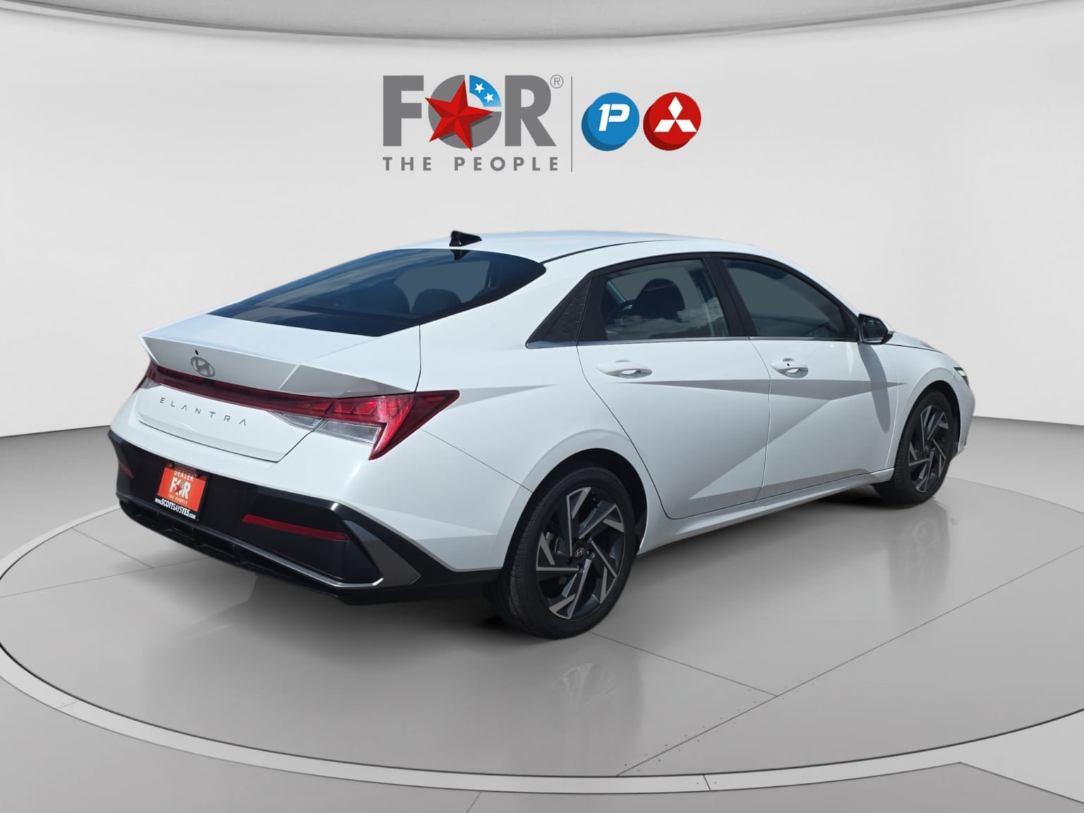 Used 2025 Hyundai Elantra SEL FWD image 5