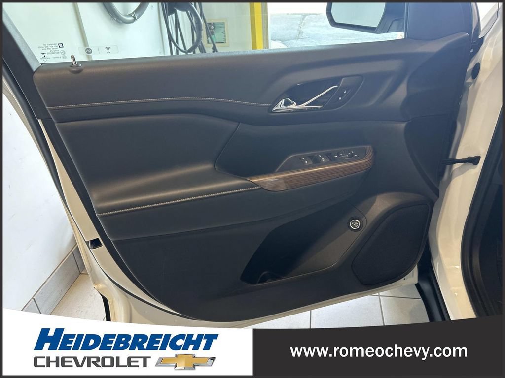 Used 2019 GMC Acadia SLE w/ Driver Alert Package I FWD image 10