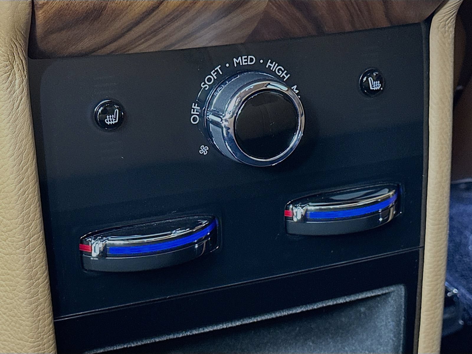 Used 2019 Rolls-Royce Cullinan AWD/4WD image 39