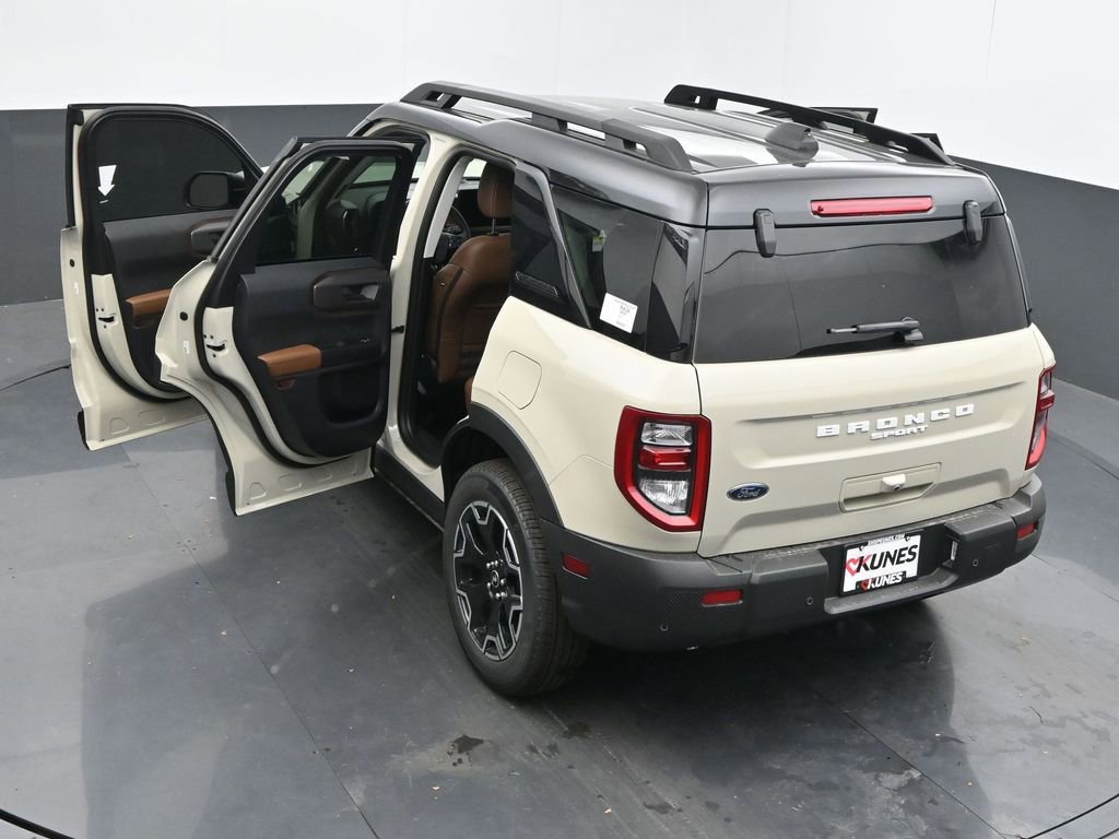 New 2025 Ford Bronco Sport Outer Banks w/ Outer Banks Tech Package+ image 64