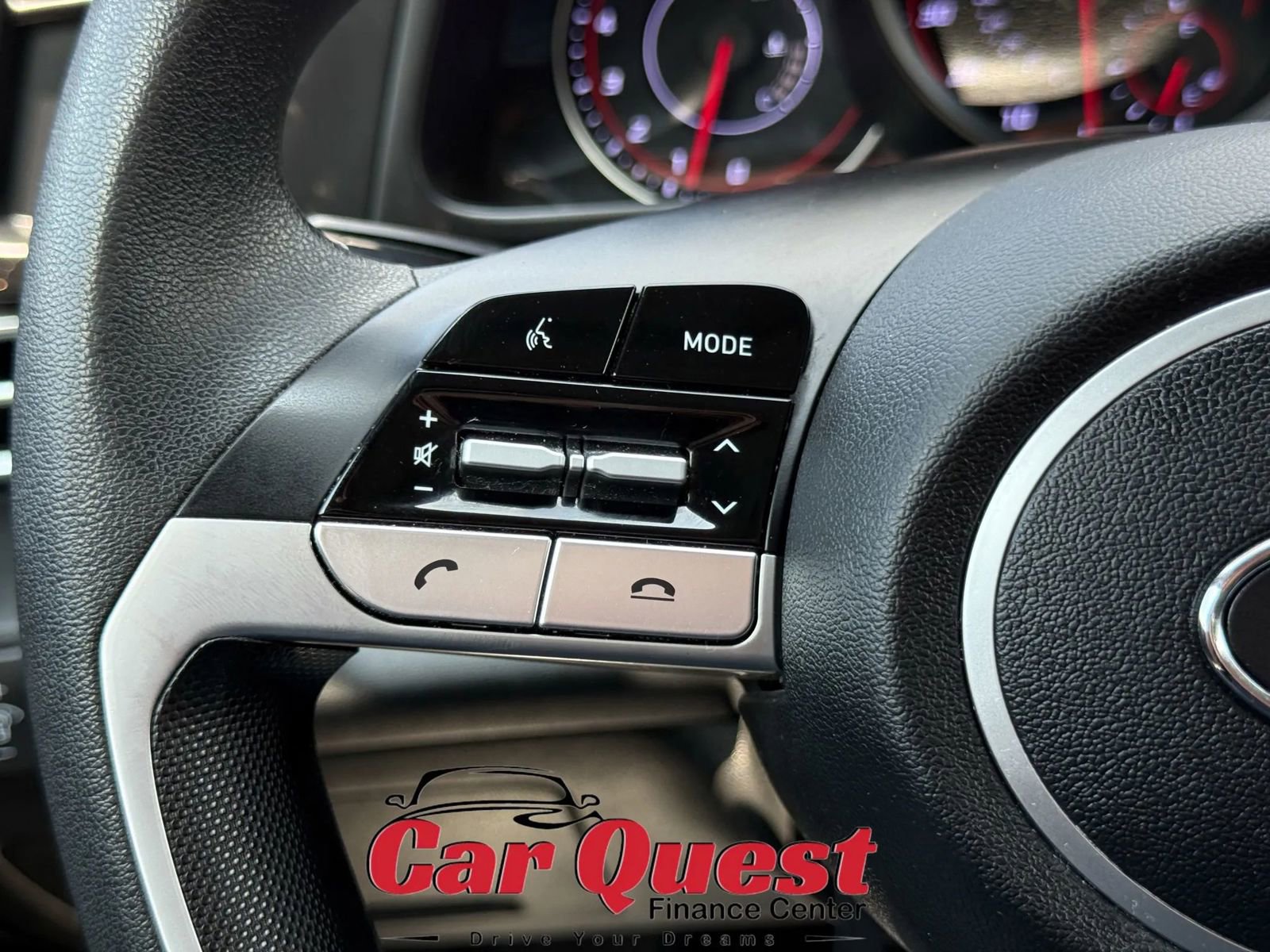 Used 2022 Hyundai Elantra SE image 23