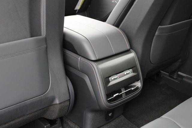 New 2026 Lincoln Nautilus Reserve AWD/4WD image 53