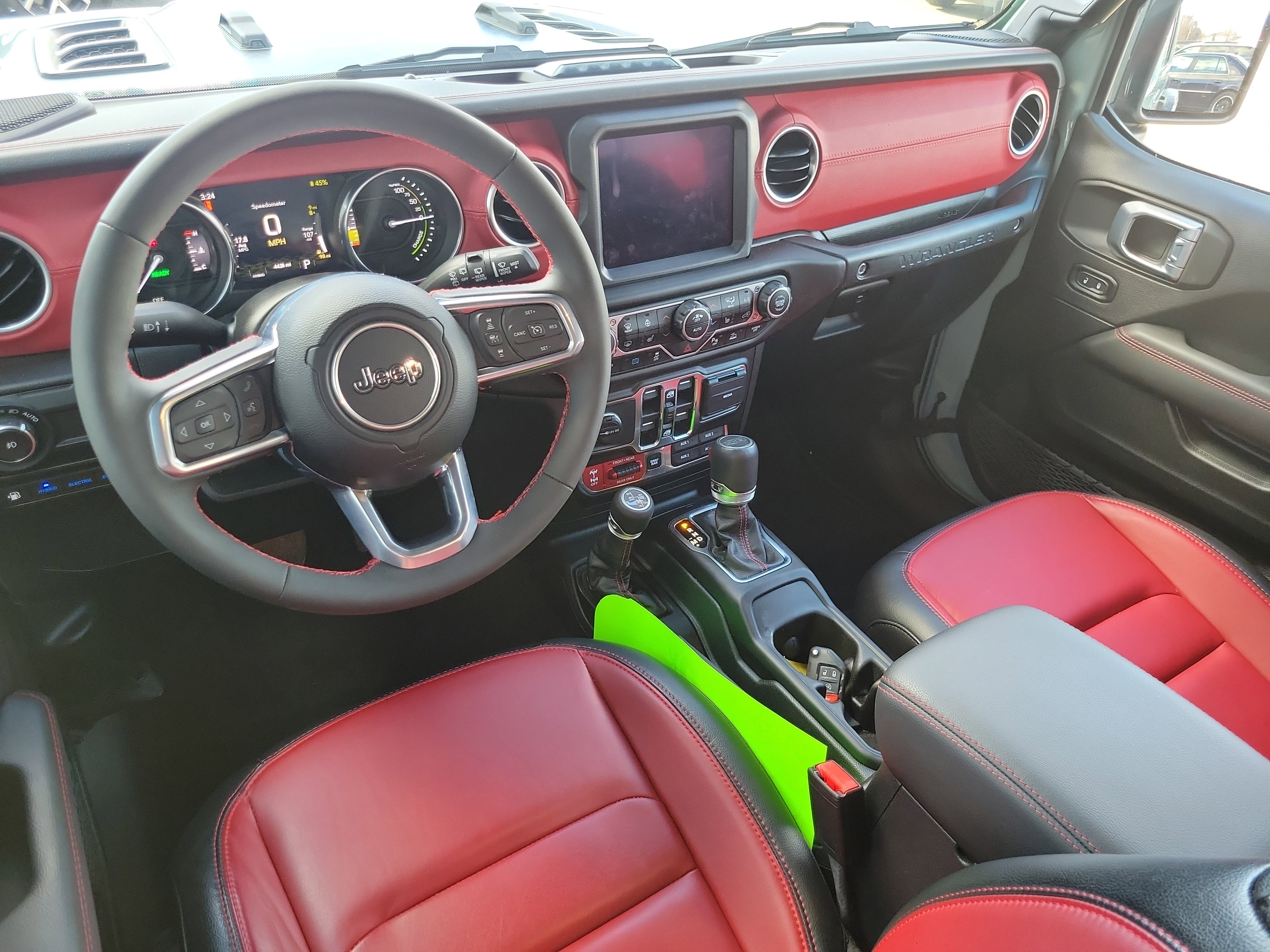 Used 2023 Jeep Wrangler Unlimited Rubicon 4xe image 18