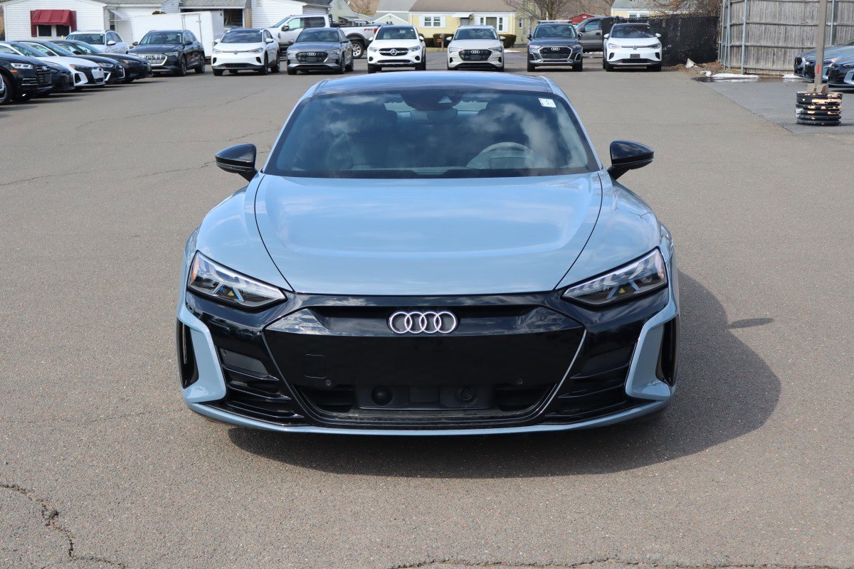 Used 2022 Audi e-tron GT Premium Plus w/ Performance Package image 2