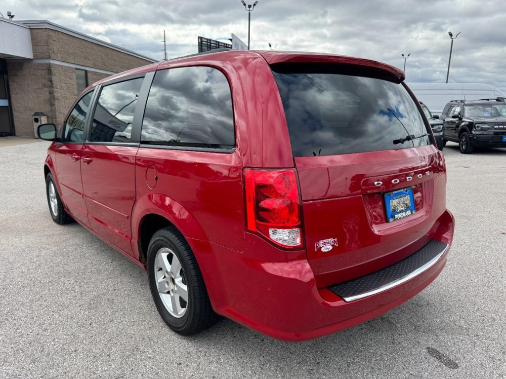 Used 2012 Dodge Grand Caravan SXT w/ Entertainment Group 1 FWD image 5