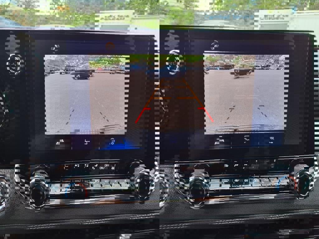 Certified 2023 Chevrolet Colorado LT w/ LT Convenience Package III image 17