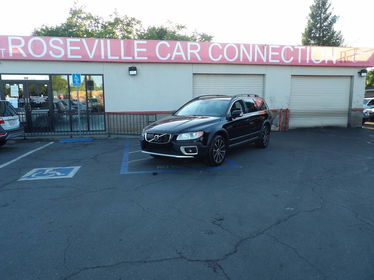 Used 2013 Volvo XC70 T6 AWD/4WD image 1