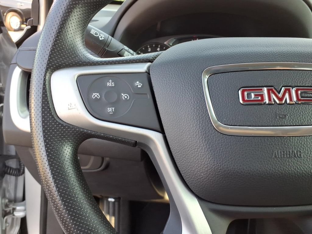Used 2022 GMC Terrain SLE FWD image 7