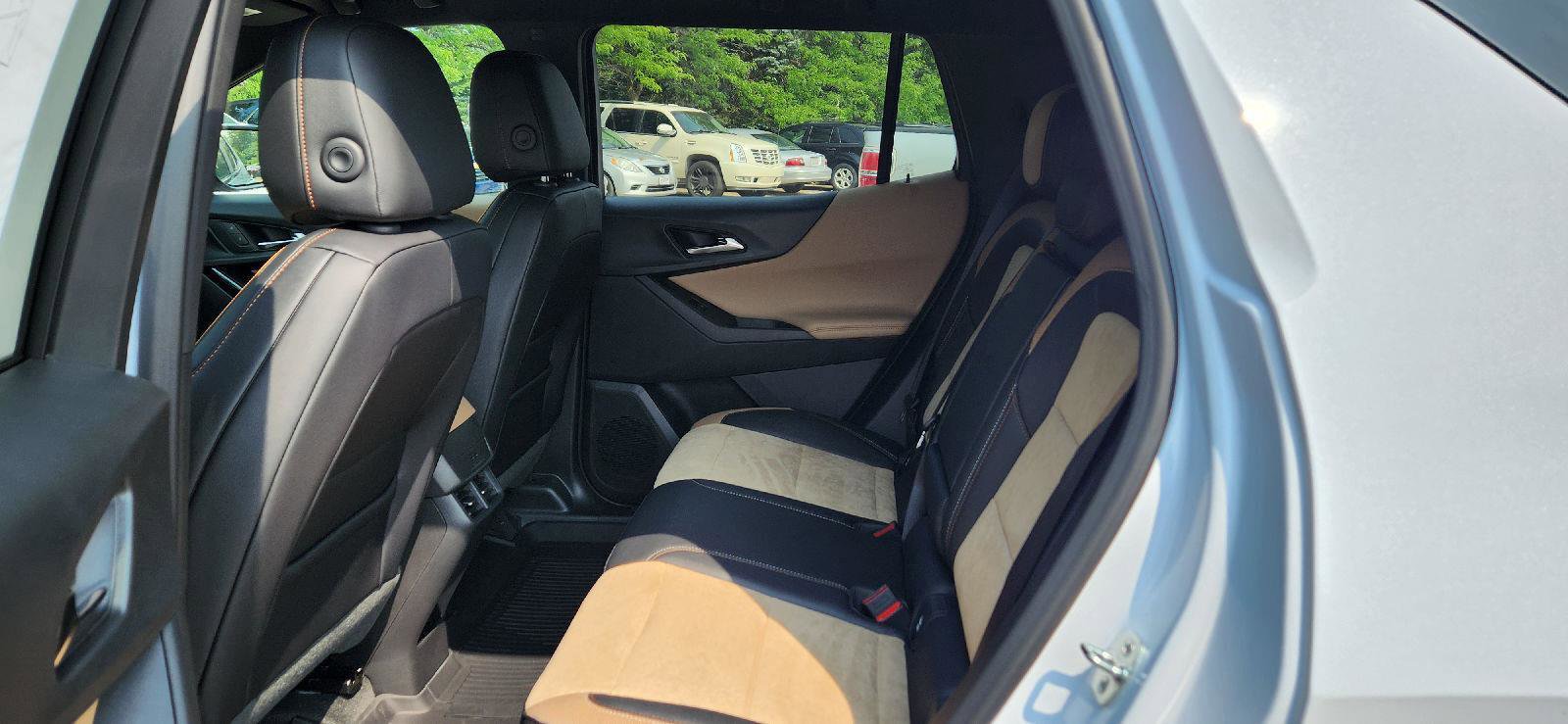 New 2026 Chevrolet Equinox ACTIV w/ Safety and Technology Package image 11