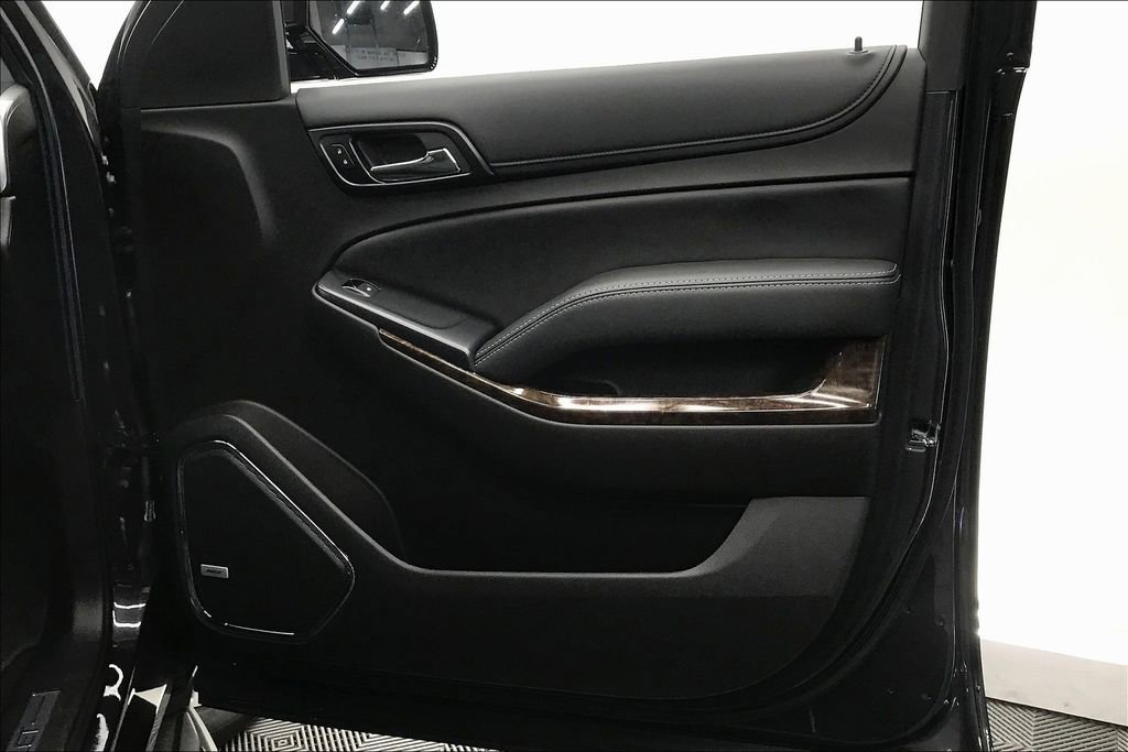 Used 2017 Chevrolet Tahoe LT w/ Luxury Package RWD image 25
