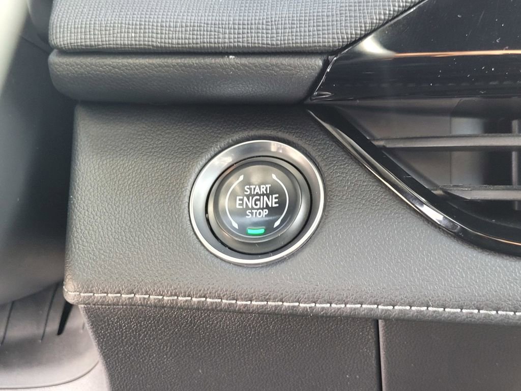 Used 2025 Buick Enclave Sport Touring image 28