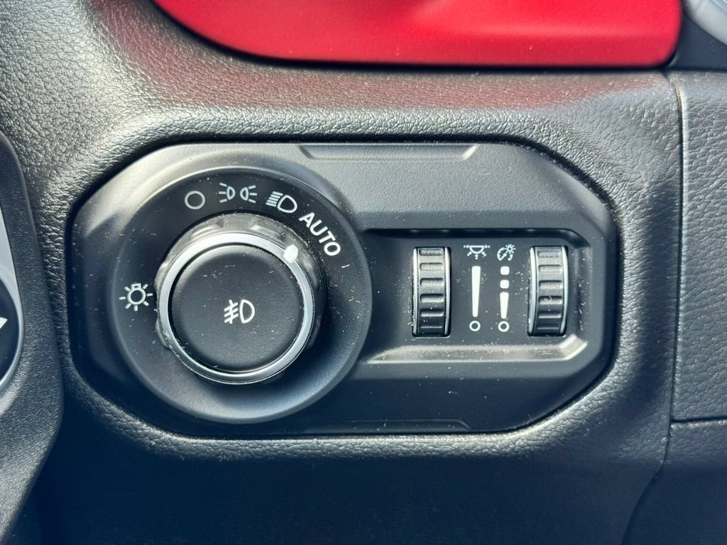 Used 2018 Jeep Wrangler Rubicon AWD/4WD image 33