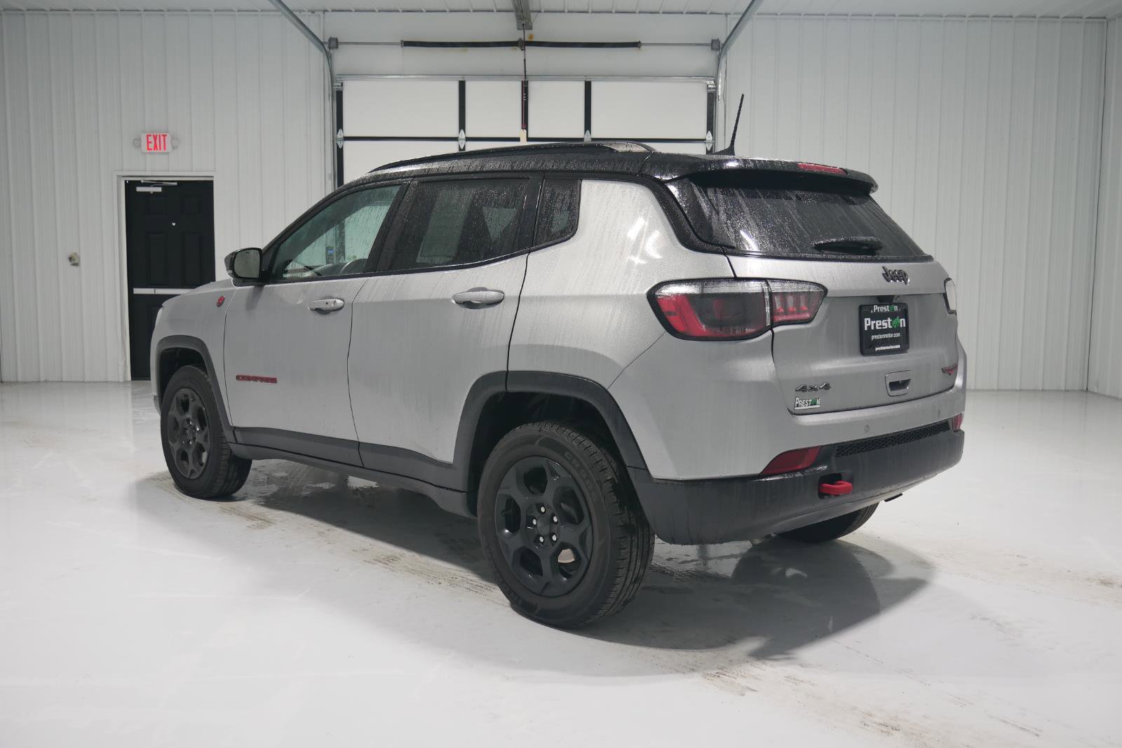 Used 2023 Jeep Compass Trailhawk image 7