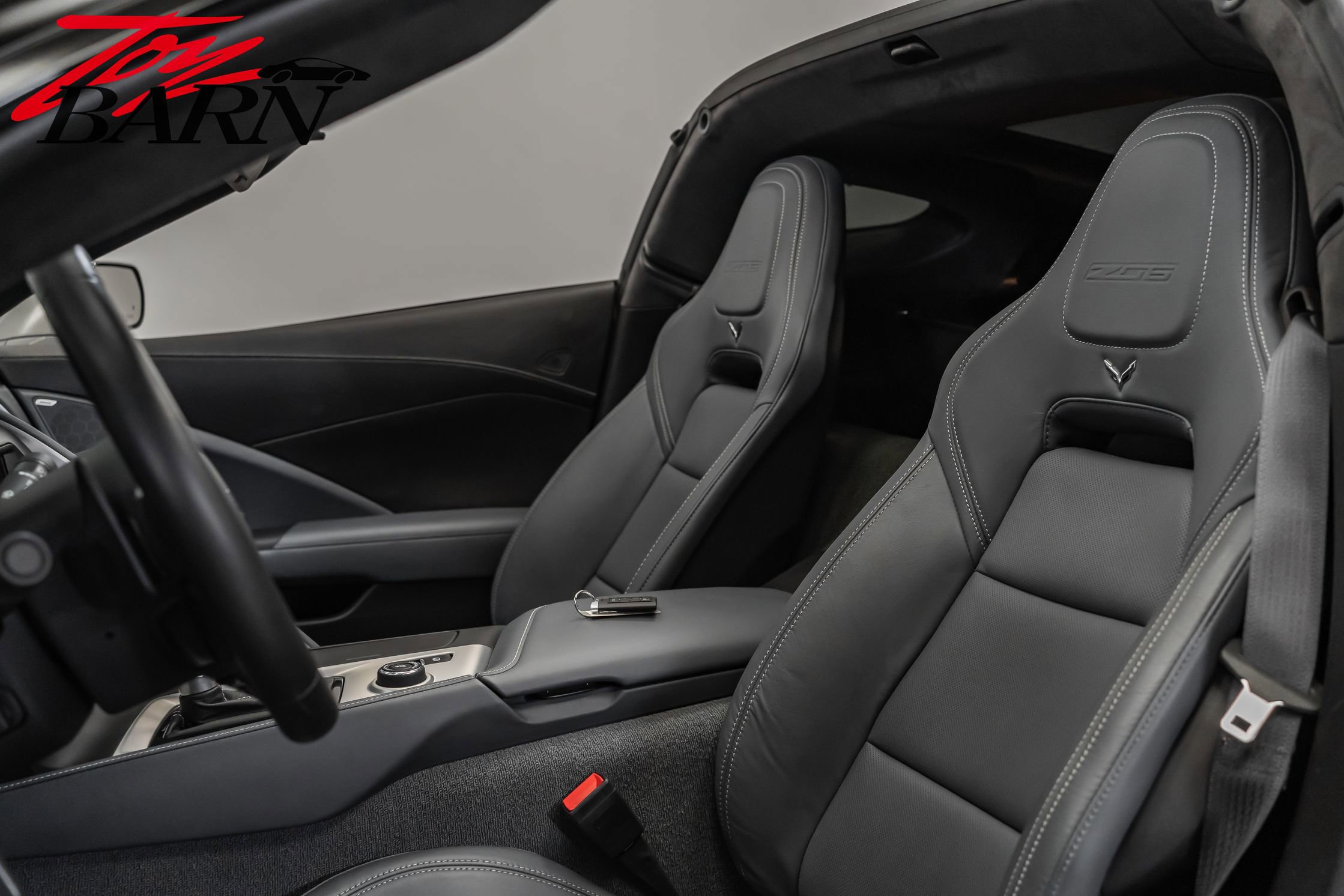 Used 2016 Chevrolet Corvette Z06 w/ 3LZ Preferred Equipment Group image 33