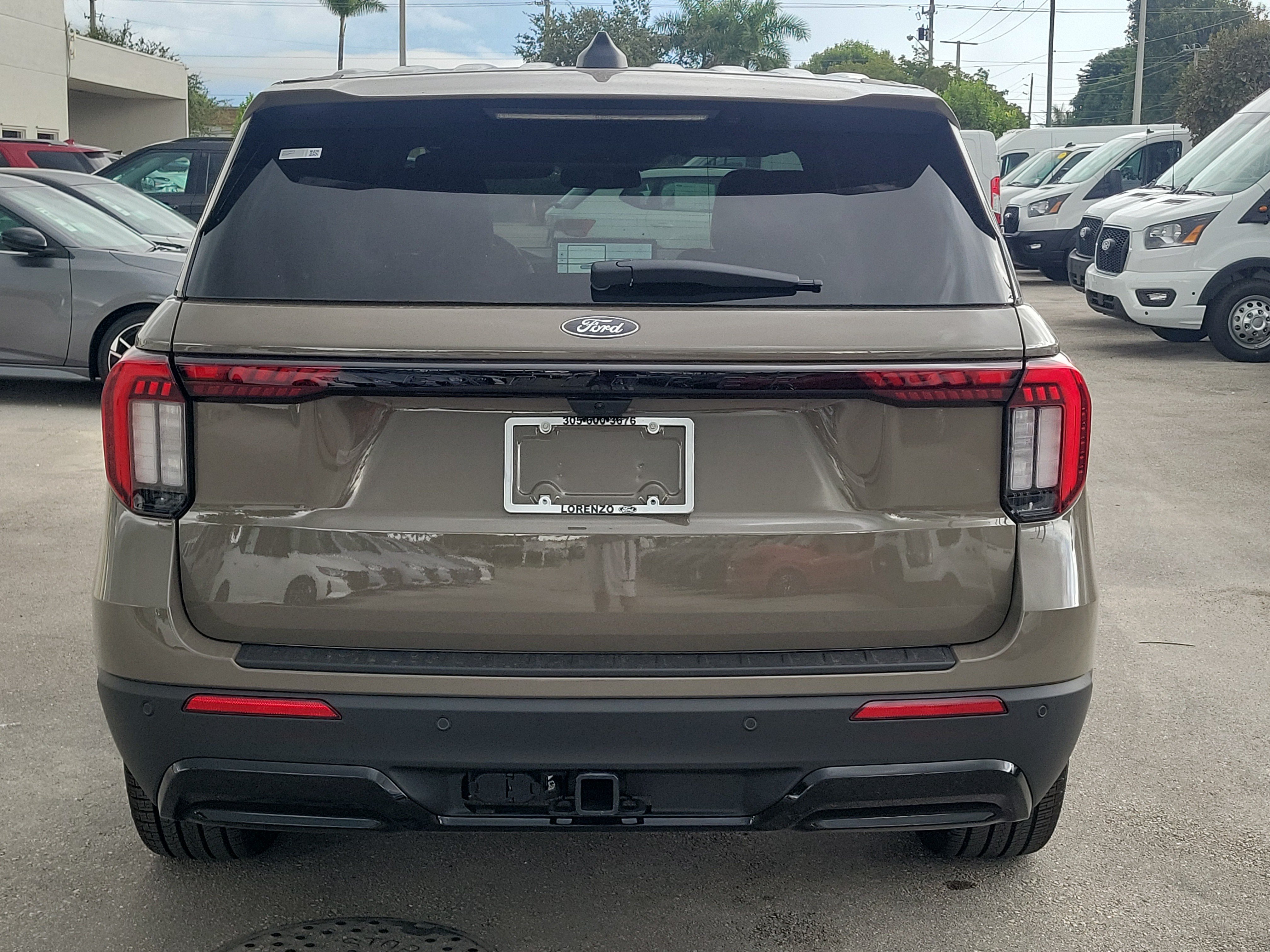 New 2027 Ford Explorer ST-Line w/ Premium Package RWD image 6