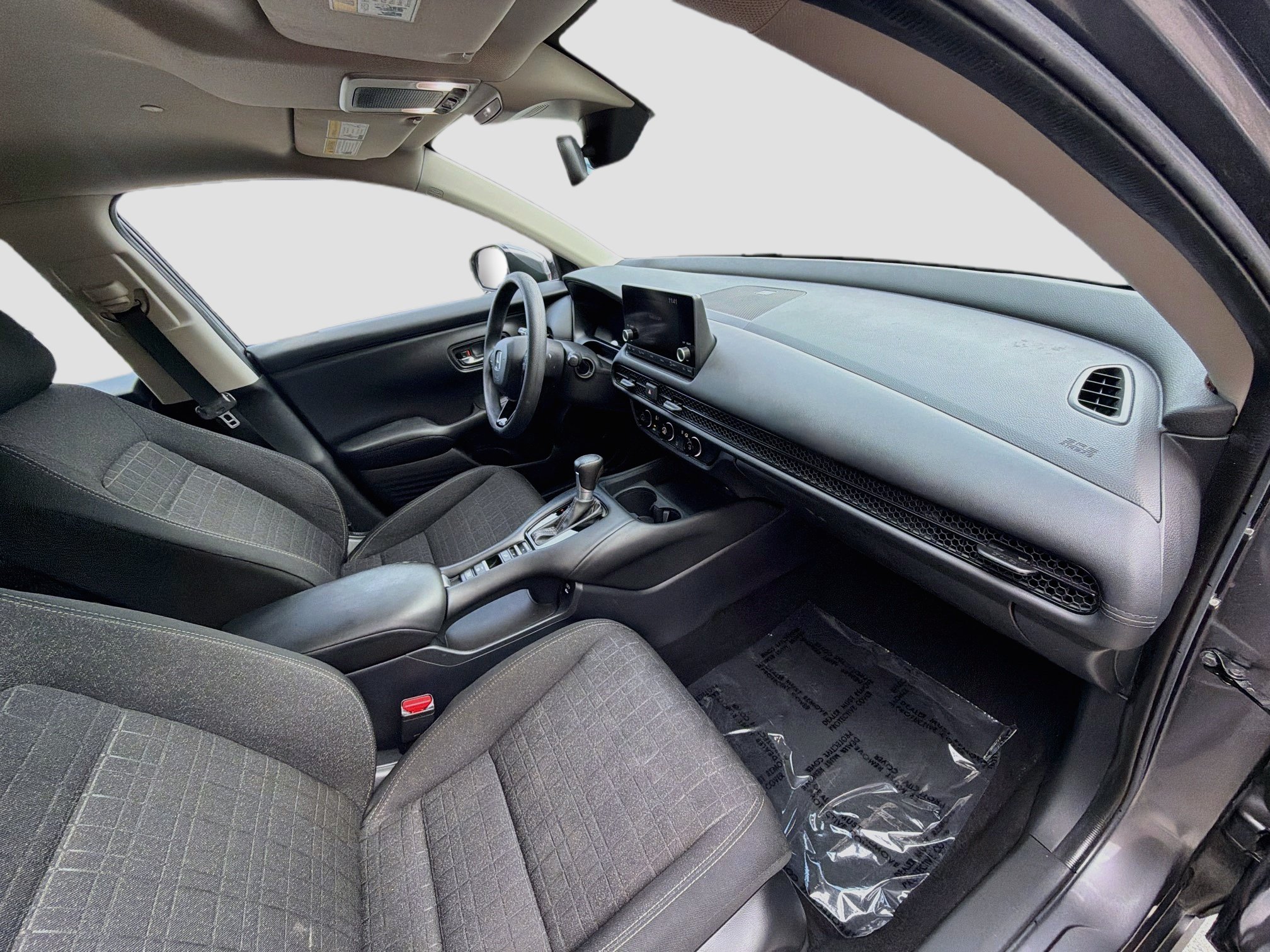 Used 2024 Honda HR-V LX image 31