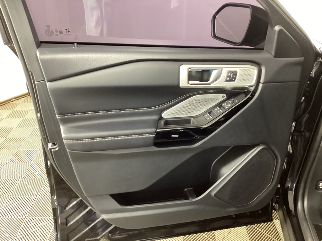 Used 2022 Ford Explorer ST w/ Equipment Group 401A AWD/4WD image 19