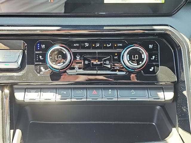 New 2026 GMC Sierra 2500 AT4 w/ AT4 Premium Plus Package AWD/4WD image 25