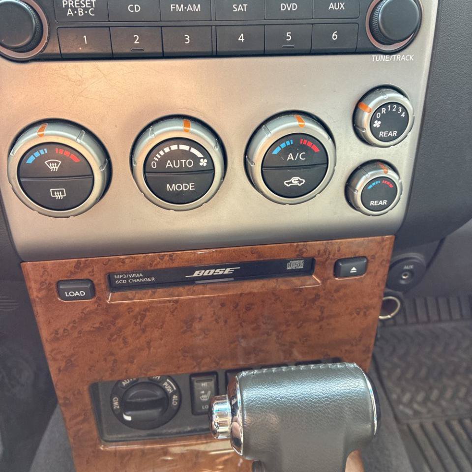 Used 2007 Nissan Pathfinder LE w/ LE Navigation Pkg AWD/4WD image 18