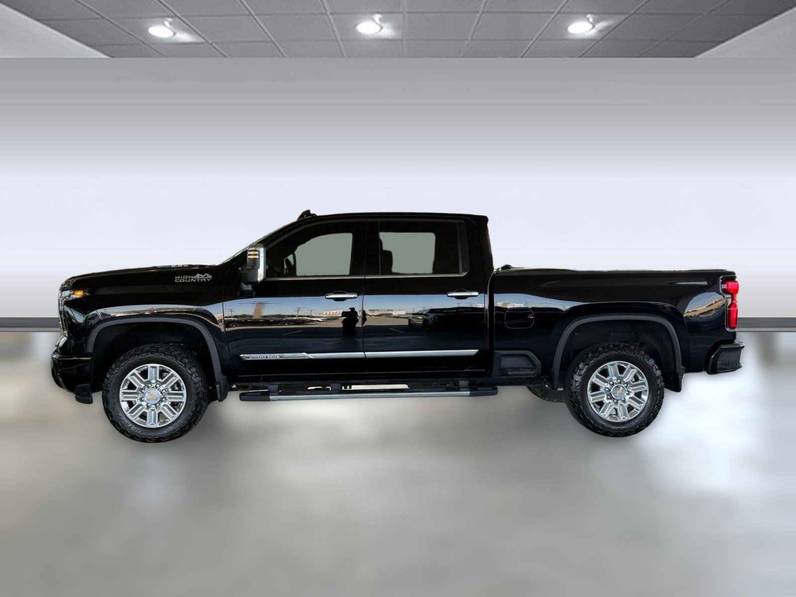Used 2024 Chevrolet Silverado 2500 High Country w/ Z71 Off-Road Package AWD/4WD image 2