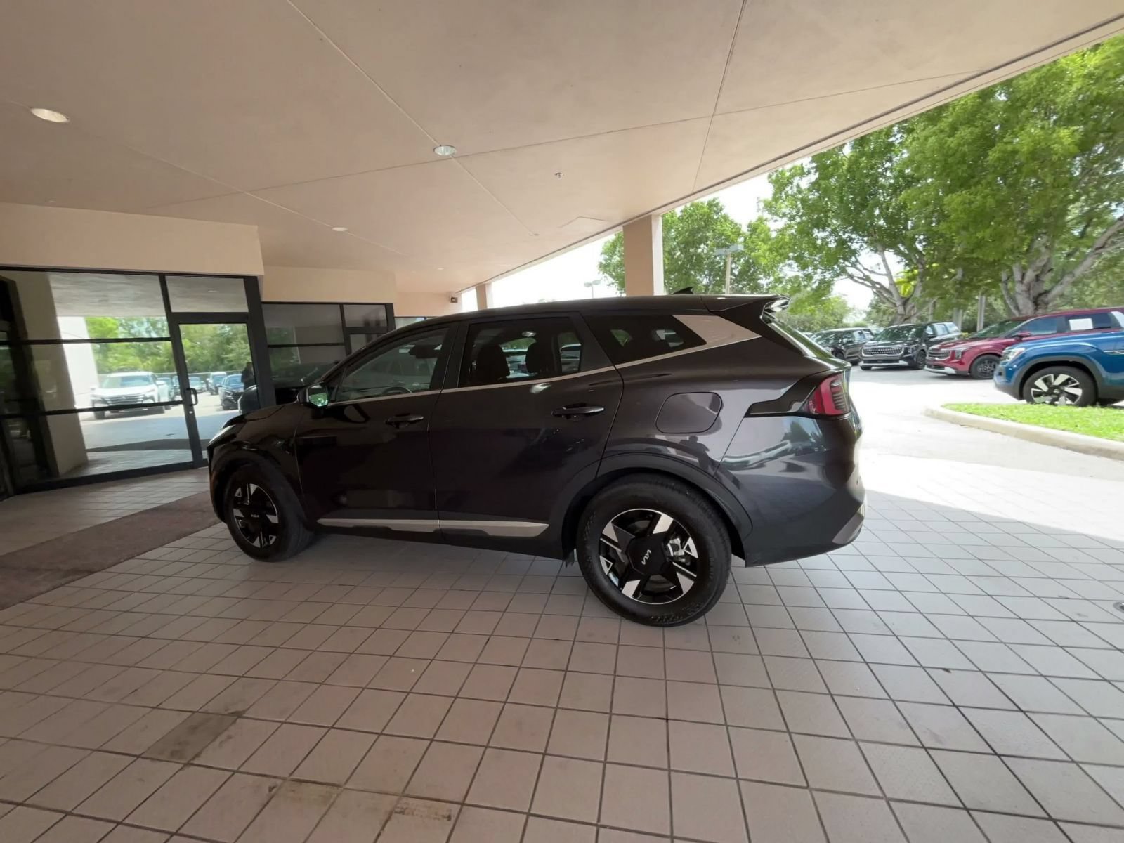 Used 2026 Kia Sportage LX FWD image 8