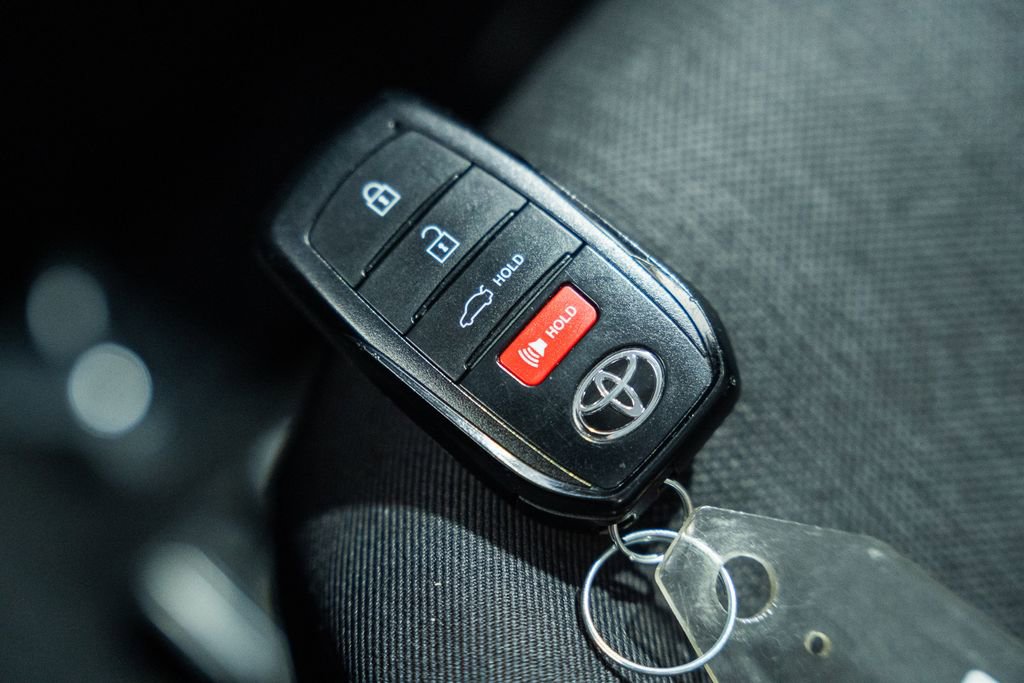 Used 2025 Toyota Camry LE image 37