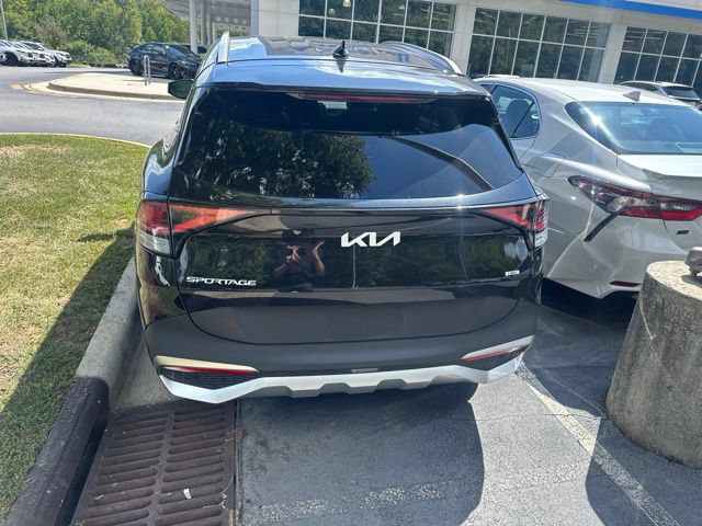 Used 2025 Kia Sportage EX AWD/4WD image 13