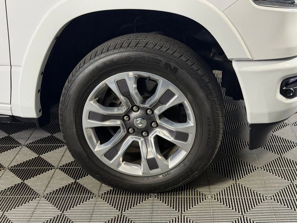 Used 2024 RAM 1500 Limited AWD/4WD image 12