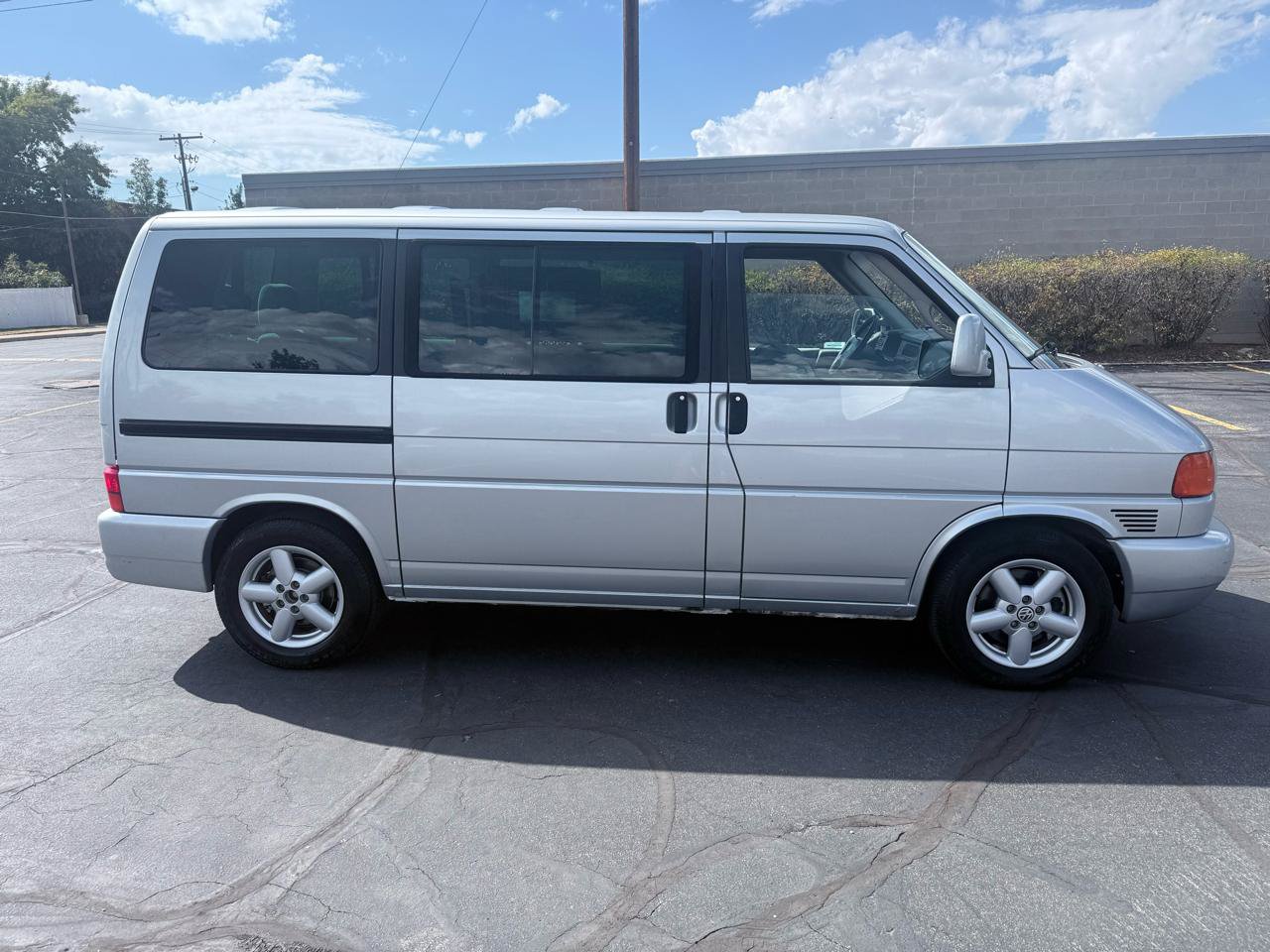 Used 2002 Volkswagen Eurovan GLS FWD image 6