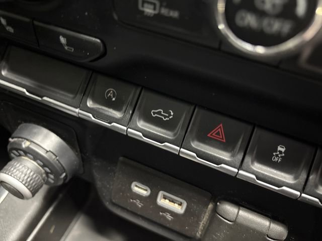 Used 2022 Chevrolet Silverado 1500 RST w/ Z71 Off-Road Package image 29