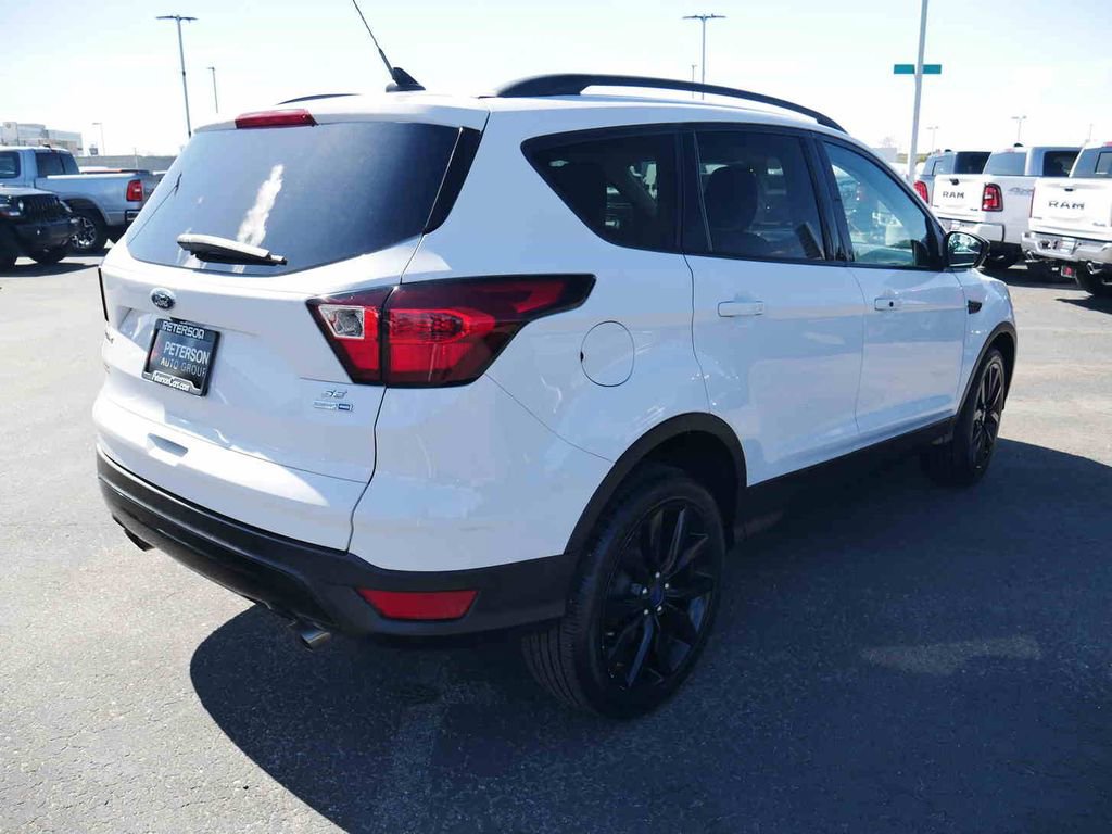 Used 2019 Ford Escape SE image 19