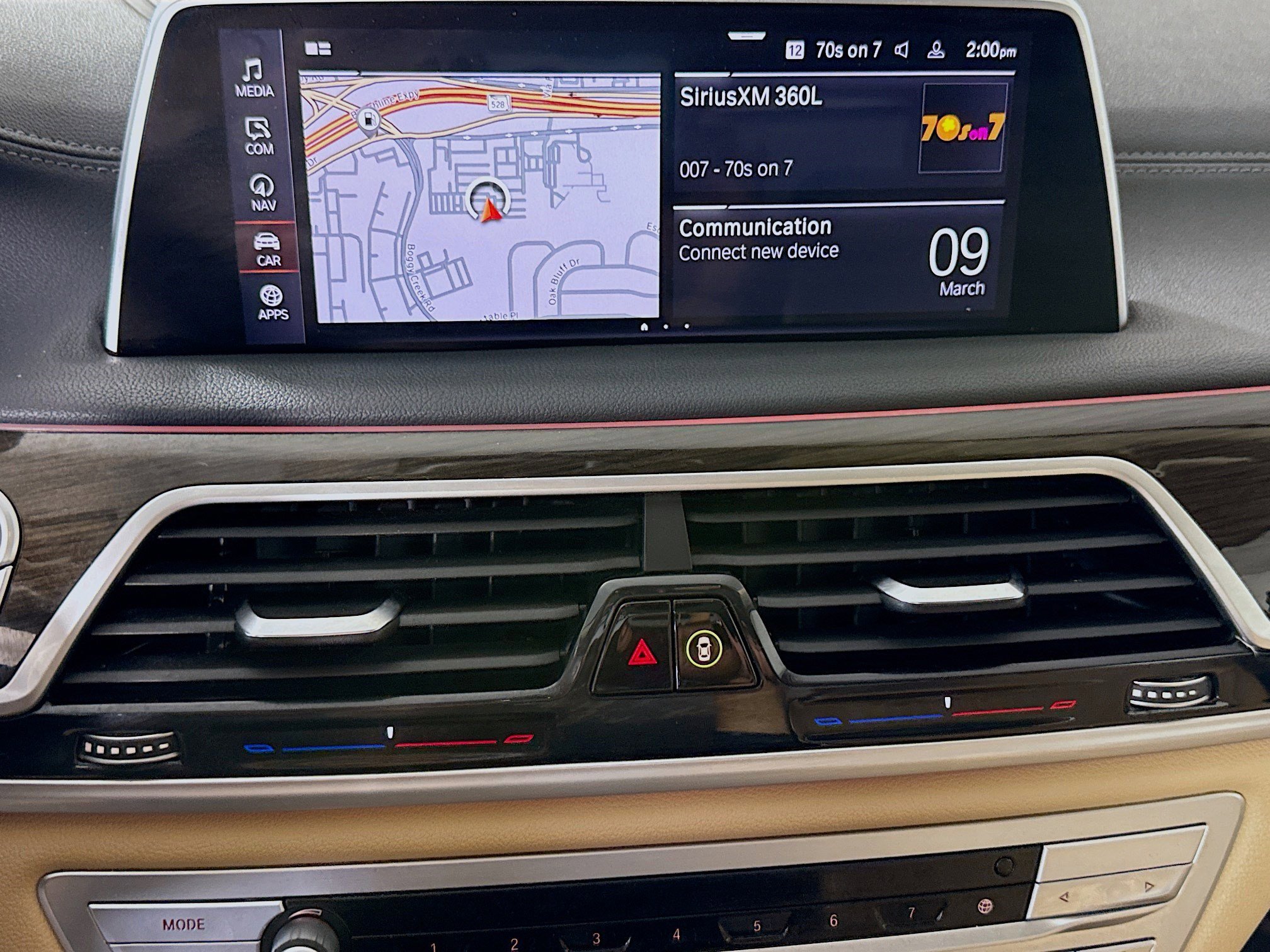 Used 2022 BMW 740i image 18