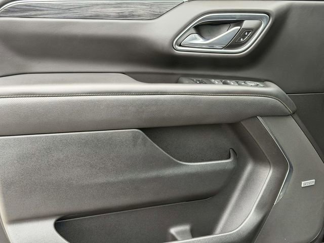 Used 2023 GMC Yukon XL SLT image 11