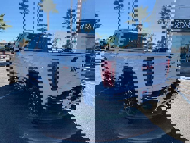 New 2026 GMC Sierra 2500 SLT w/ SLT Premium Package image 8